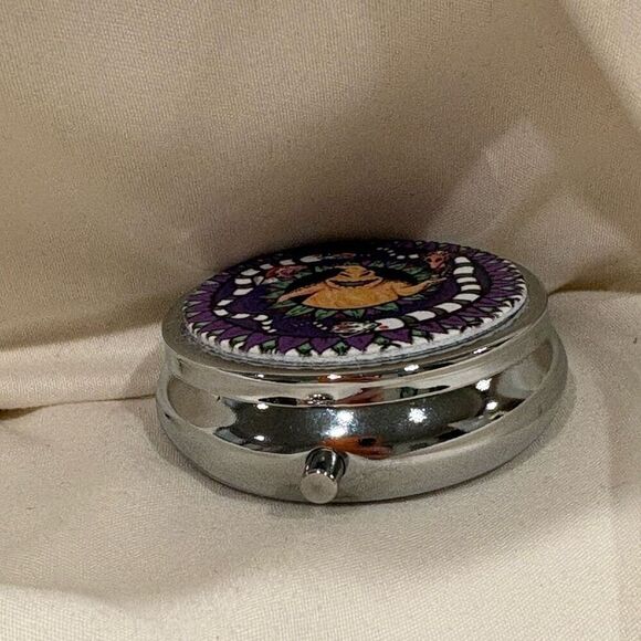 Nightmare Before Christmas Oogie Boogie Travel Pill Box 3 Compartment Case NEW - Picture 3 of 5